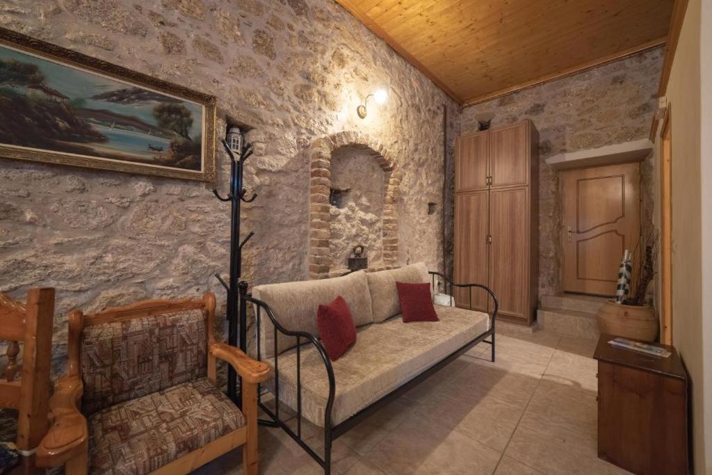 Menecrates Rustic - San Matteo Apartamento Ágios Matthaíos Exterior foto